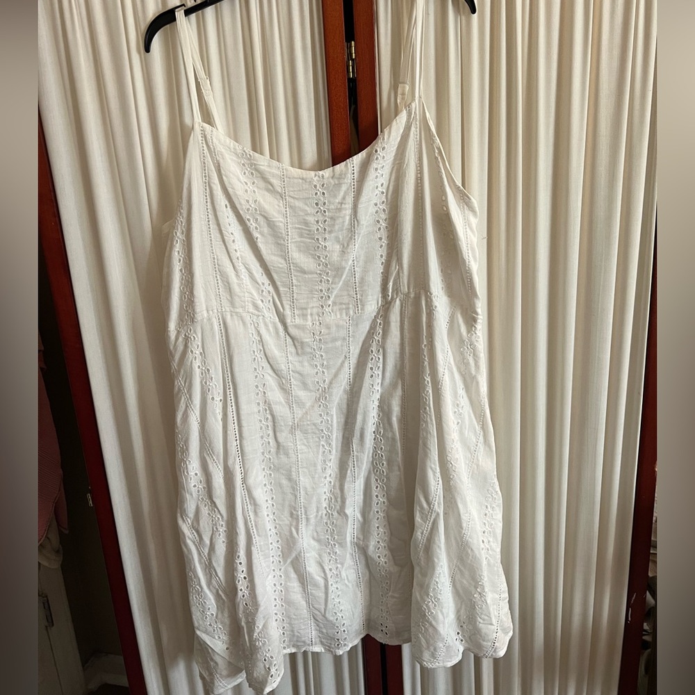 Old navy sleeveless white sundress